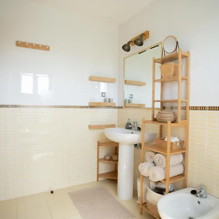 Alma Ventura House - Апартаменты *