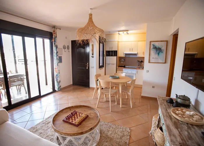 Alma Ventura House - *