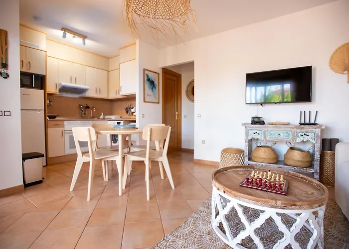 Alma Ventura House - Majanicho