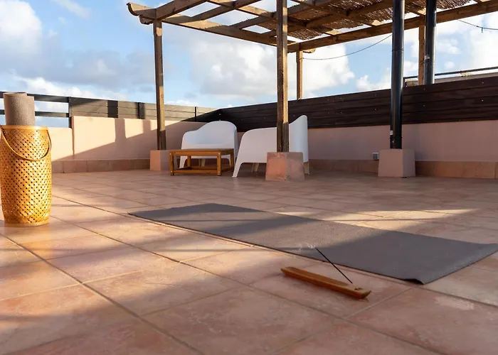 Alma Ventura House - *